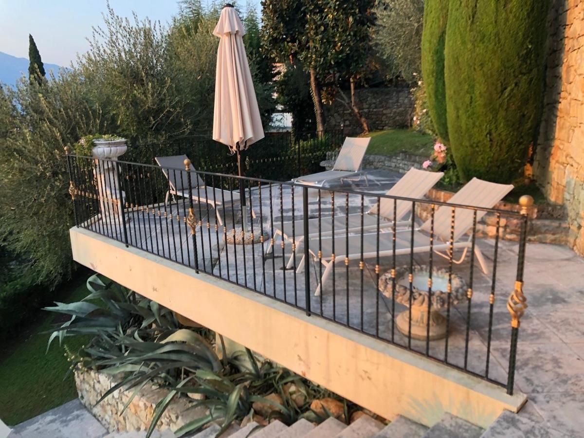 Appartamento La Perla Torri Del Benaco Exterior foto