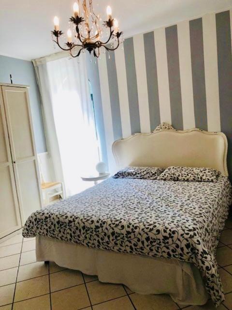 Appartamento La Perla Torri Del Benaco Exterior foto